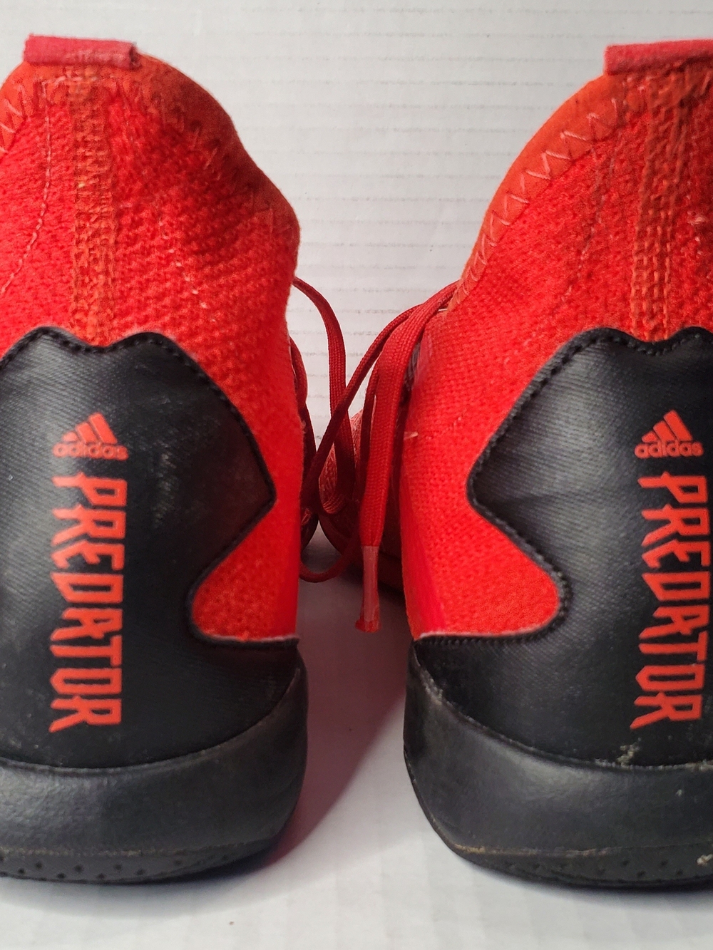 adidas Predator Red Sneakers With Black Accents Mens 7 - Picture 4 of 8
